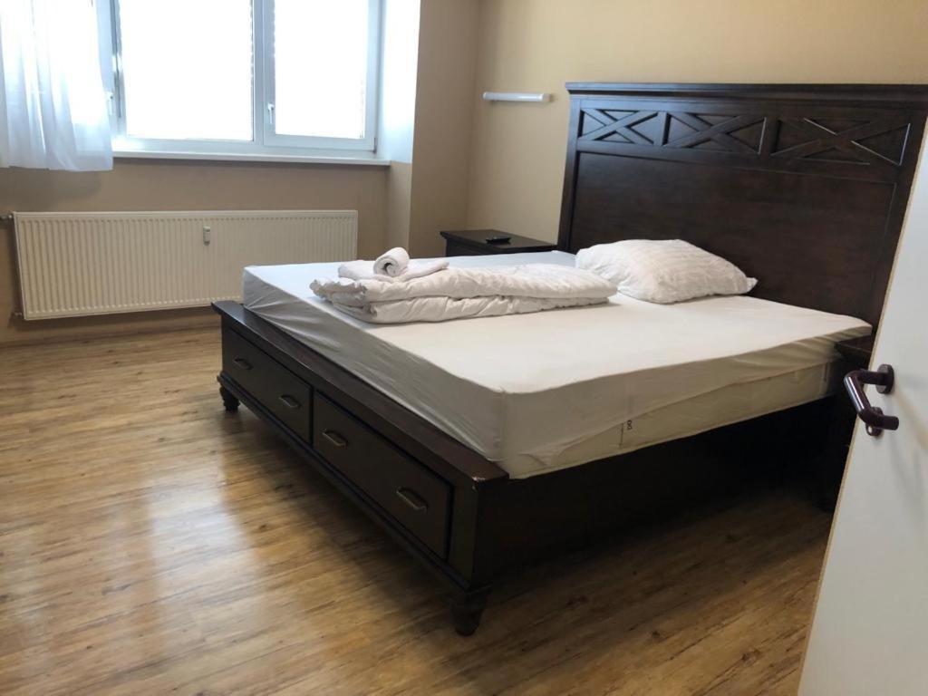 Zimmer In Ramstein Extérieur photo