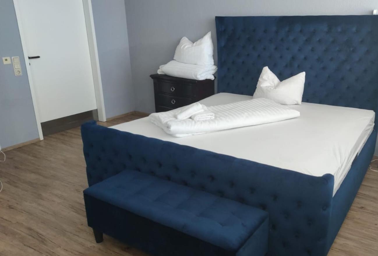 Zimmer In Ramstein Extérieur photo